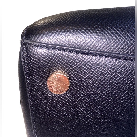 Michael Kors Large Voyager LOVE Tote - Picture 8 of 12